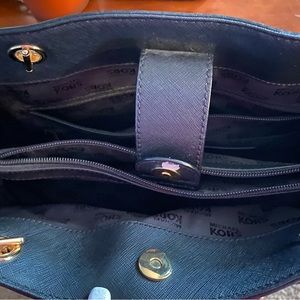 Michael Kors purse- used only once